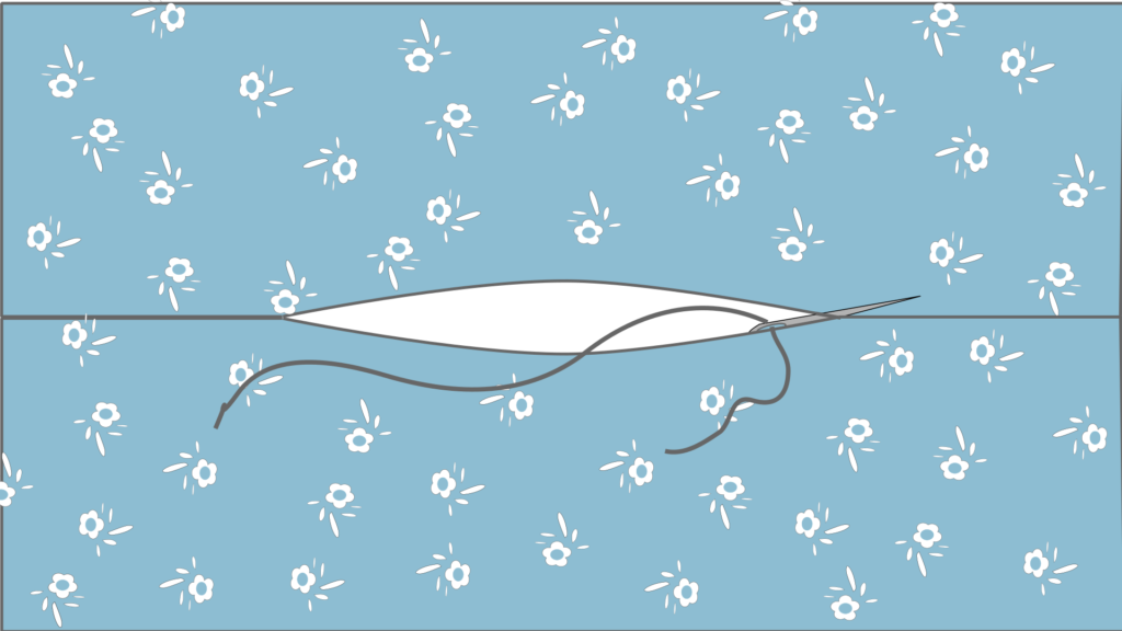 Piquer l'aiguille dans le sillon de la couture